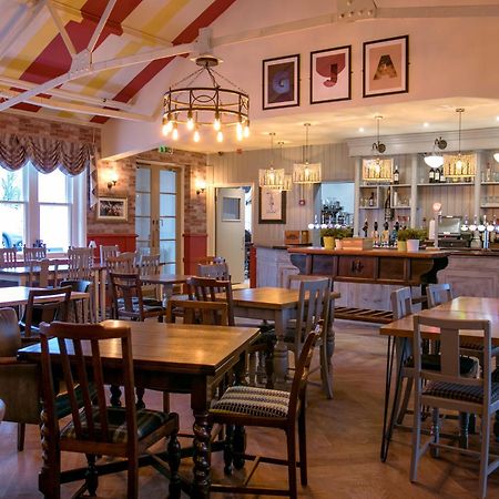 Grand Junction Arms Hotel Лондон Екстериор снимка