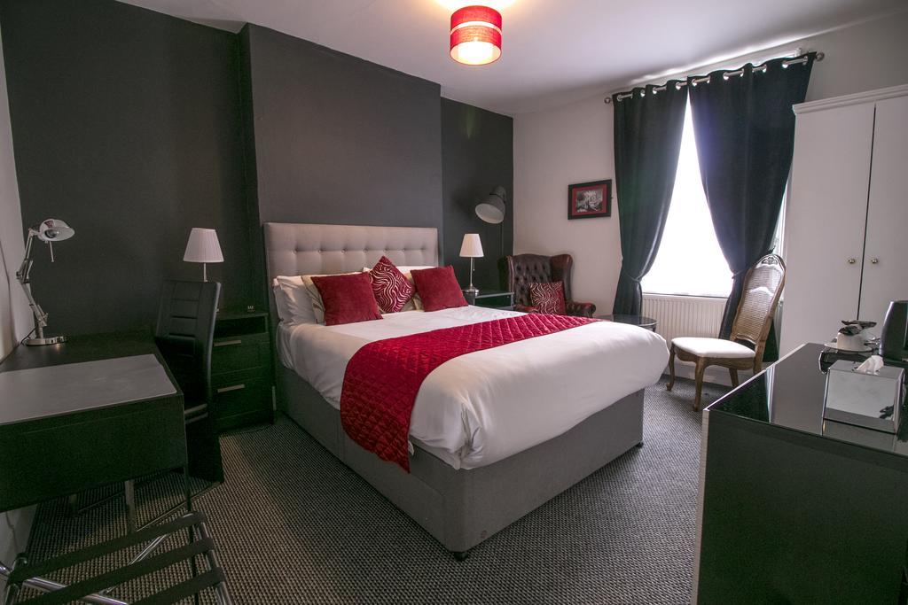 Grand Junction Arms Hotel Лондон Екстериор снимка
