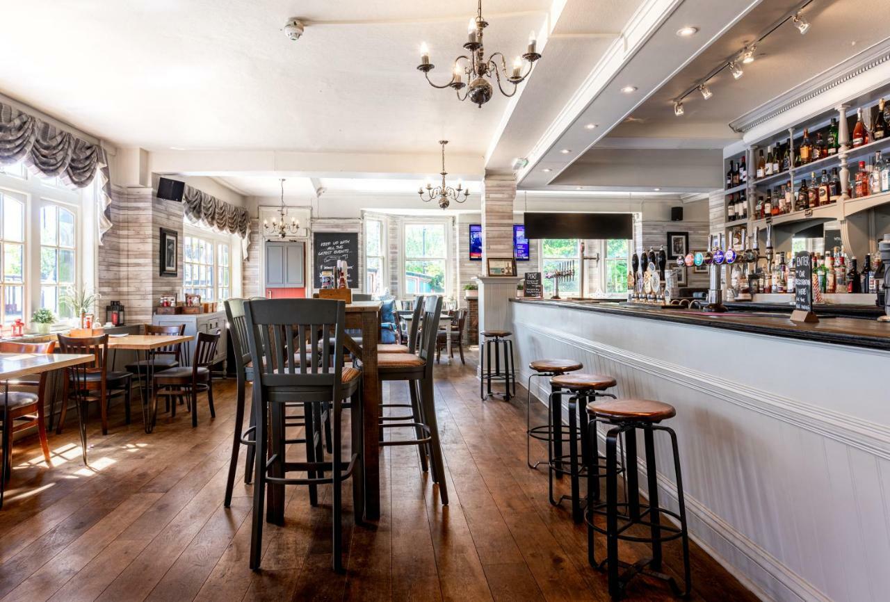 Grand Junction Arms Hotel Лондон Екстериор снимка